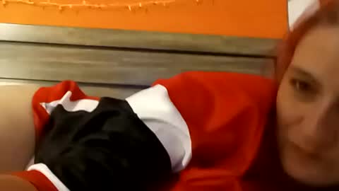 Snapshot of saucybear666 chatting on January 2025 12:59:01 AM SnowBunny online show from January 2025 12:59:01 AM