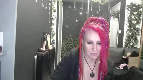 SaucySky online show from January 2026 10:06:01 AM