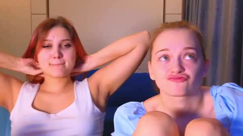 LUNA and ANNA    online show from December 2024 02:28:01 PM