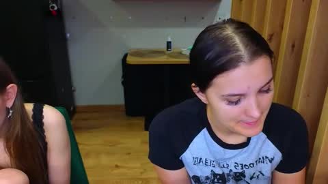 LUNA and ANNA    online show from November 2025 05:12:01 PM