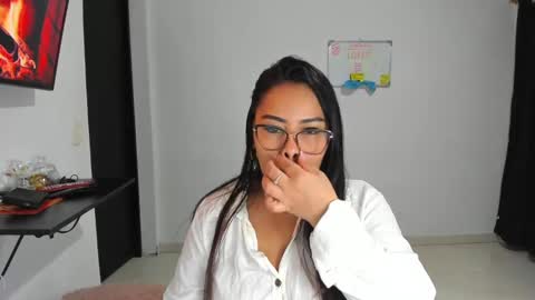 Sava lee online show from February 2025 02:07:01 AM