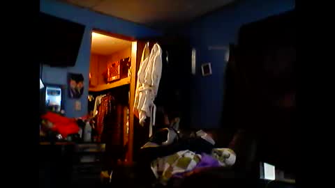 Bugglove online show from December 2024 09:09:01 PM