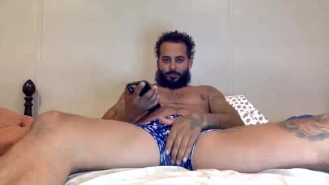 Snapshot of savagebullxxx chatting on May 2026 02:16:01 AM savagebullxxx online show from May 2026 02:16:01 AM