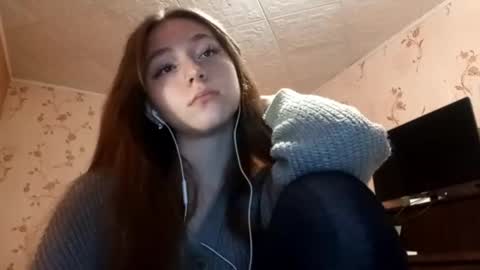 Sophie online show from September 2025 06:52:02 PM