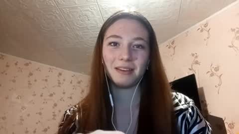 Sophie online show from September 2025 03:24:01 PM