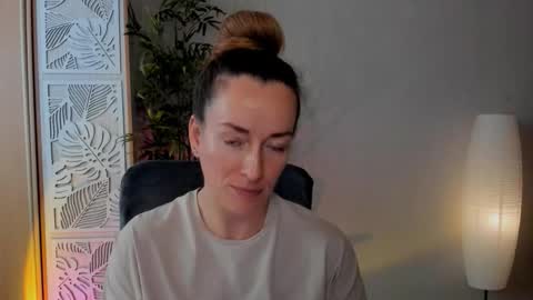 save the qween online show from February 2026 06:09:01 AM