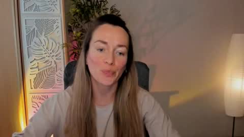 save the qween online show from February 2026 08:38:01 AM