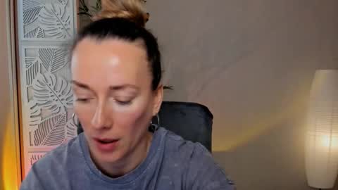 save the qween online show from February 2026 06:22:02 AM