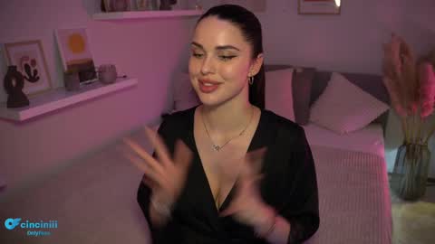 Naomi online show from February 2025 10:37:01 PM