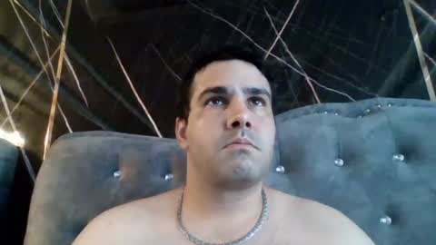 Snapshot of sawasdee04 chatting on July 2026 06:43:02 AM petperson04 online show from July 2026 06:43:02 AM