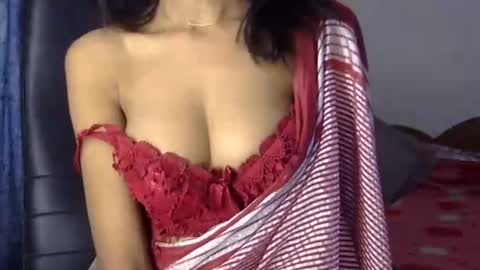 saxee online show from November 2025 04:11:02 AM