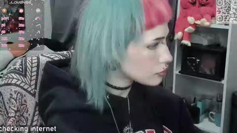 pronoun she. name Mary. age 21. online show from February 2026 12:34:02 PM