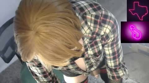 Cait or Caitlin online show from March 2026 08:32:02 AM