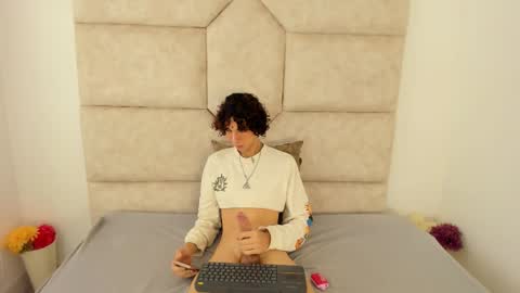 Snapshot of scaarlett_22 chatting on October 2025 05:32:02 PM scaarlett_22 online show from October 2025 05:32:02 PM