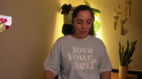 Snapshot of scalertt__steel_ chatting on February 2025 04:25:02 PM Venus online show from February 2025 04:25:02 PM