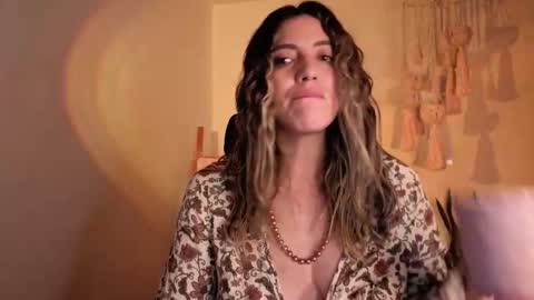 Snapshot of scalertt__steel_ chatting on October 2025 04:19:01 PM Venus online show from October 2025 04:19:01 PM