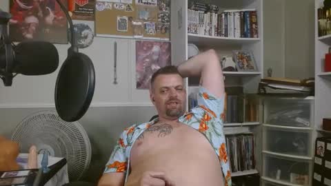 Snapshot of scarecrow2wm chatting on September 2025 07:09:02 AM Kent Clark online show from September 2025 07:09:02 AM