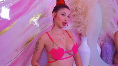 Snapshot of scarleett_jones chatting on January 2026 09:08:01 PM scarleett jones online show from January 2026 09:08:01 PM