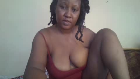 scarlet_25142359 online show from October 2025 11:33:01 AM
