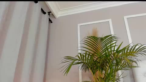 Snapshot of scarlet__hill chatting on February 2025 05:26:01 AM scarlet hill online show from February 2025 05:26:01 AM