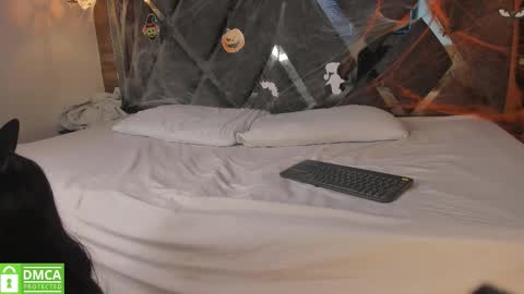 scarlet__jones_ online show from October 2025 08:49:02 PM