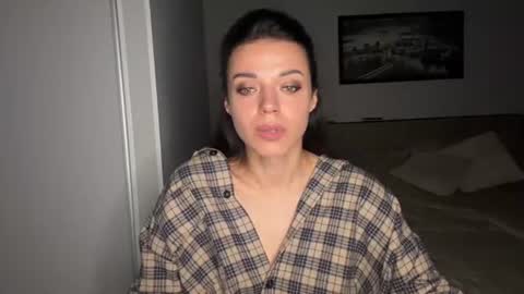 Sophie online show from June 2026 07:06:02 AM