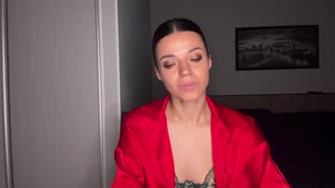 Sophie online show from June 2026 07:36:01 AM
