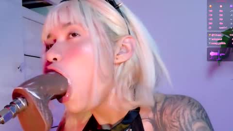 scarlet_gold online show from March 2026 01:45:02 AM