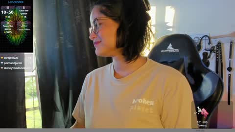 Snapshot of scarlet_kennedy98 chatting on January 2025 10:15:02 PM scarlet taylor kennedy online show from January 2025 10:15:02 PM