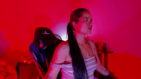 Snapshot of scarlet_kennedy98 chatting on December 2025 08:37:02 PM scarlet taylor kennedy online show from December 2025 08:37:02 PM