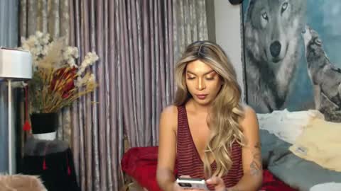 Snapshot of scarlet_ts69 chatting on January 2025 12:01:01 AM scarlet online show from January 2025 12:01:01 AM