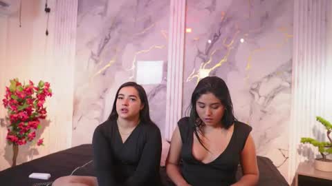 Snapshot of scarleta_and_naomi chatting on January 2026 05:00:01 AM scarleta_and_naomi online show from January 2026 05:00:01 AM