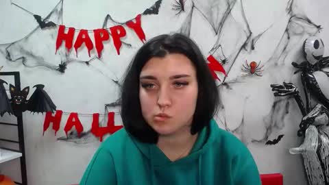 ScarletCargo online show from November 2025 10:59:01 AM