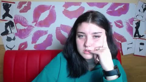 ScarletCargo online show from December 2025 06:06:01 AM