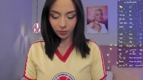 Snapshot of scarletgv chatting on June 2026 07:17:01 AM Scarlet online show from June 2026 07:17:01 AM