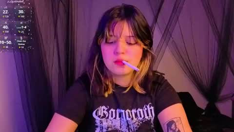 Snapshot of scarleth_shadow chatting on October 2025 01:40:01 AM SCARLETH online show from October 2025 01:40:01 AM