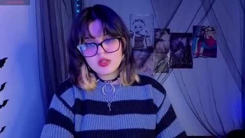 Snapshot of scarleth_shadow chatting on November 2025 12:24:01 AM SCARLETH online show from November 2025 12:24:01 AM