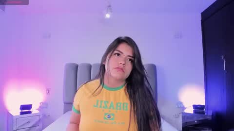 Snapshot of scarletmoon1_ chatting on September 2025 12:10:02 PM Scarlet online show from September 2025 12:10:02 PM