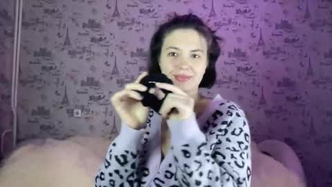 Snapshot of scarletpetal chatting on October 2025 11:44:02 AM scarletpetal online show from October 2025 11:44:02 AM