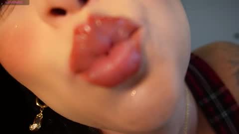 juli online show from December 2025 09:56:02 PM