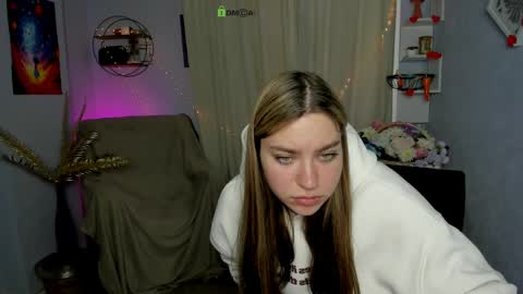 Snapshot of scarlett_badgirl chatting on April 2026 01:41:01 PM Scarlett online show from April 2026 01:41:01 PM