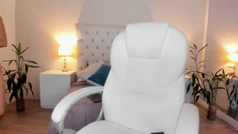 Bunny  online show from February 2026 01:58:02 PM