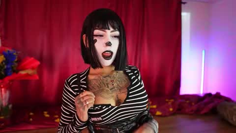 Scarlett Collins online show from February 2026 02:52:02 AM