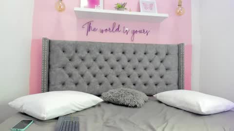scarlett_glowx online show from May 2026 01:50:02 PM