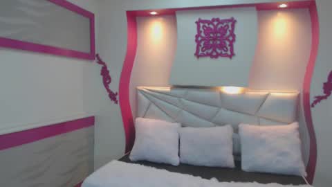 Scarlet online show from December 2024 02:44:02 AM