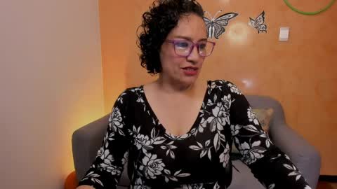 Scarlett sax online show from April 2026 09:15:01 PM