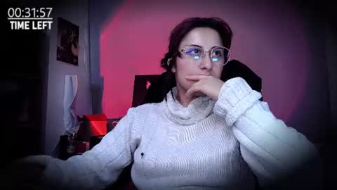 Snapshot of scarlett_sen chatting on June 2026 04:33:02 PM Mistress Scarlett online show from June 2026 04:33:02 PM