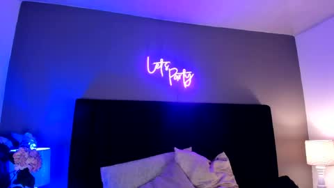 Scarlett online show from April 2026 04:08:02 AM