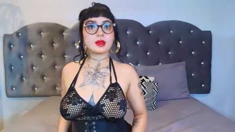 scarlett_venom_ online show from February 2026 08:25:02 PM