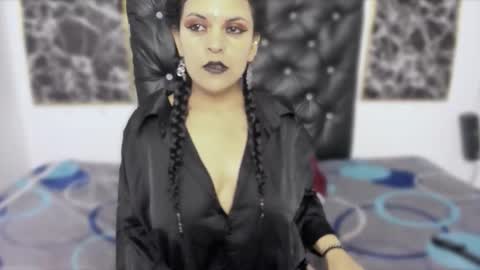 Snapshot of scarlett_w0lf chatting on November 2025 02:39:02 PM Scarlett online show from November 2025 02:39:02 PM